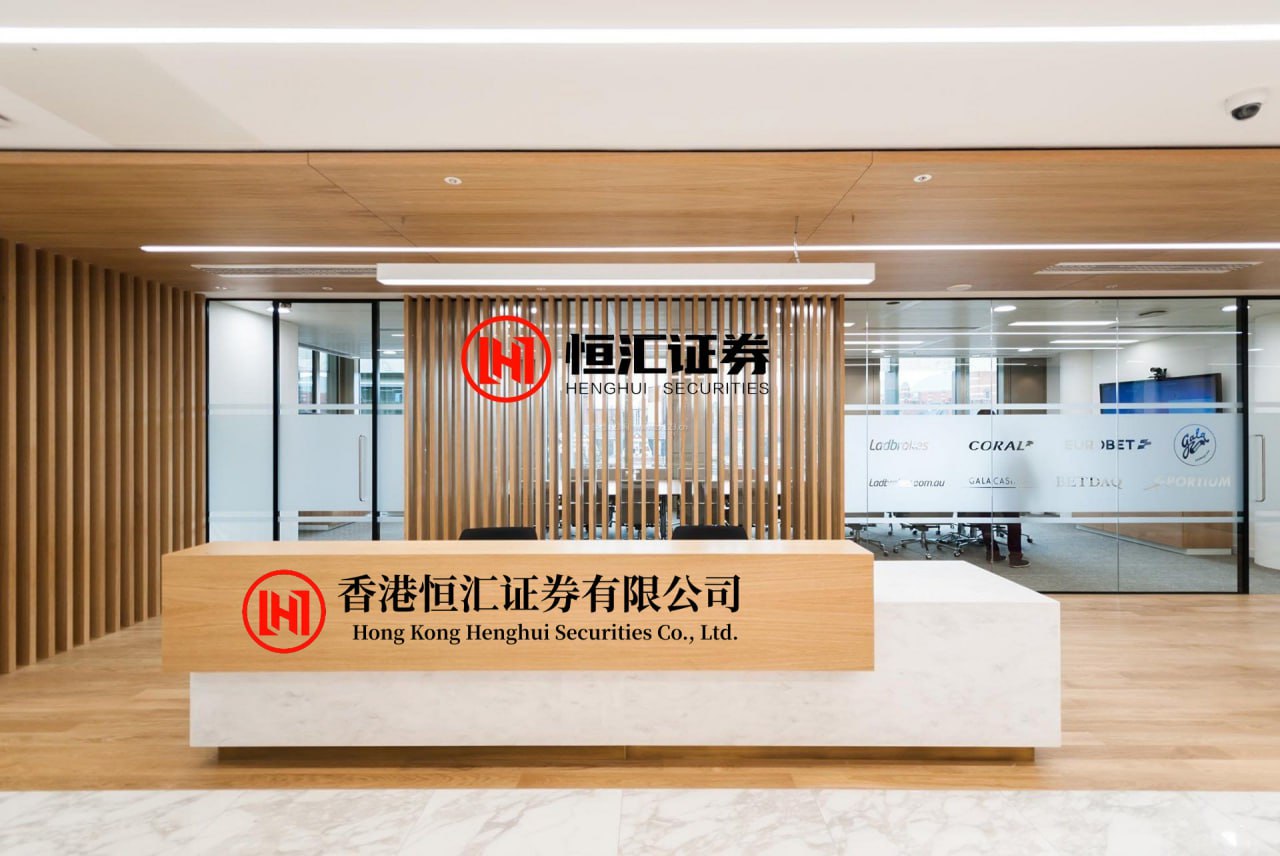 鼎合网 百万粉网红人设翻车！靠卖商业课程出圈，却因偷税被重罚